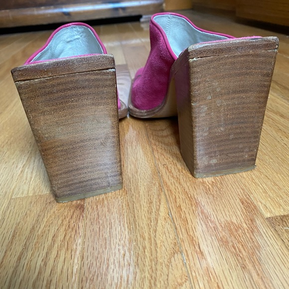 Vintage Embroidered Pink Suede Mules - Picture 4 of 7